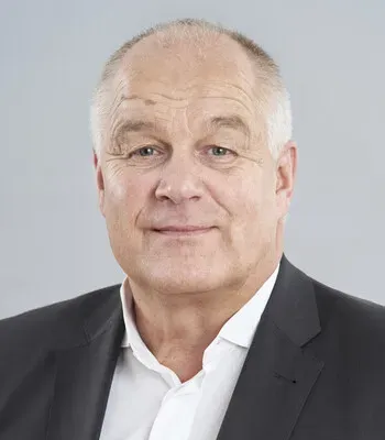 Porträt von Eberhard Jambor (Mecklenburgische Versicherung) Porträt von Eberhard Jambor (Mecklenburgische Versicherung)