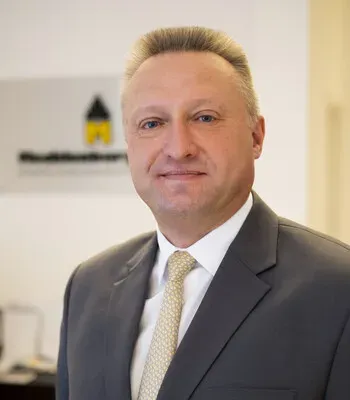 Porträt von Alexander Pfizenmaier (Mecklenburgische Versicherung) Porträt von Alexander Pfizenmaier (Mecklenburgische Versicherung)