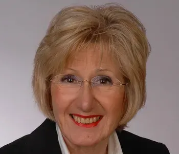 Porträt von Gabriele Mast (Mecklenburgische Versicherung) Porträt von Gabriele Mast (Mecklenburgische Versicherung)