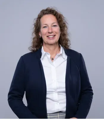 Porträt von Annett Tiedtke (Mecklenburgische Versicherung) Porträt von Annett Tiedtke (Mecklenburgische Versicherung)