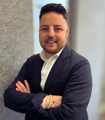 Porträt von Antonino Lo Monte (Mecklenburgische Versicherung) Porträt von Antonino Lo Monte (Mecklenburgische Versicherung)