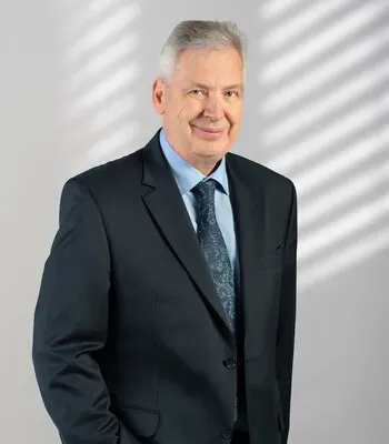 Porträt von Bernhard Holz (Mecklenburgische Versicherung) Porträt von Bernhard Holz (Mecklenburgische Versicherung)