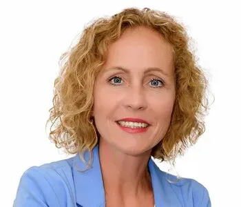 Porträt von Kerstin Bachert (Mecklenburgische Versicherung) Porträt von Kerstin Bachert (Mecklenburgische Versicherung)