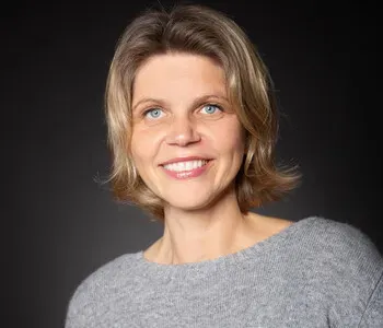 Porträt von Kerstin Dehnke (Mecklenburgische Versicherung) Porträt von Kerstin Dehnke (Mecklenburgische Versicherung)