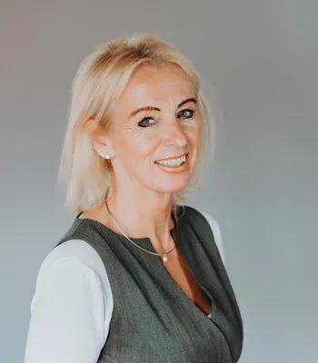 Porträt von Eva-Maria Sellmaier (Mecklenburgische Versicherung) Porträt von Eva-Maria Sellmaier (Mecklenburgische Versicherung)