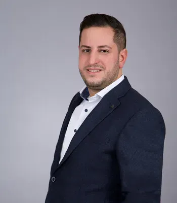 Porträt von Fatih Karakayli (Mecklenburgische Versicherung) Porträt von Fatih Karakayli (Mecklenburgische Versicherung)