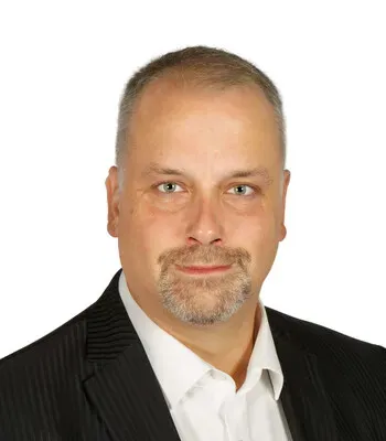 Porträt von Florian Brettschneider (Mecklenburgische Versicherung) Porträt von Florian Brettschneider (Mecklenburgische Versicherung)