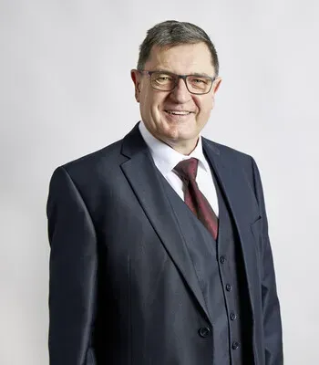 Porträt von Klaus Peter Kuhna (Mecklenburgische Versicherung) Porträt von Klaus Peter Kuhna (Mecklenburgische Versicherung)