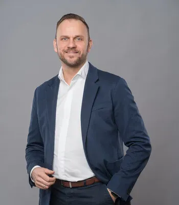 Porträt von Michael Warszawski (Mecklenburgische Versicherung) Porträt von Michael Warszawski (Mecklenburgische Versicherung)