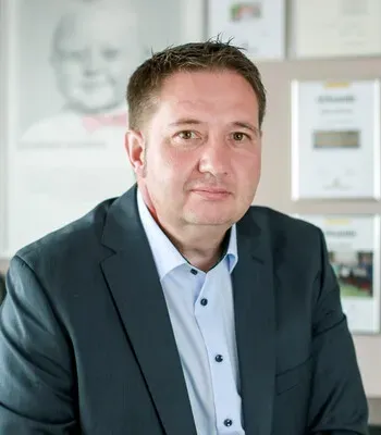 Porträt von Mirko Düntzsch (Mecklenburgische Versicherung) Porträt von Mirko Düntzsch (Mecklenburgische Versicherung)