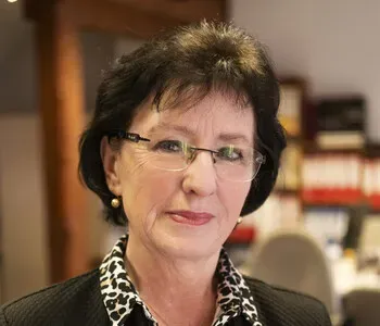 Porträt von Angelika Cerny (Mecklenburgische Versicherung) Porträt von Angelika Cerny (Mecklenburgische Versicherung)