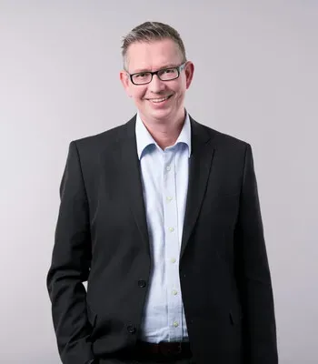 Porträt von Ronny Elsner (Mecklenburgische Versicherung) Porträt von Ronny Elsner (Mecklenburgische Versicherung)