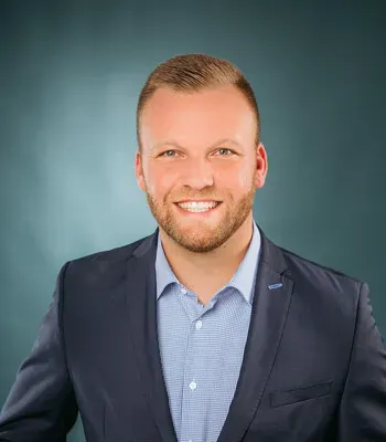 Porträt von Sascha Blank (Mecklenburgische Versicherung) Porträt von Sascha Blank (Mecklenburgische Versicherung)