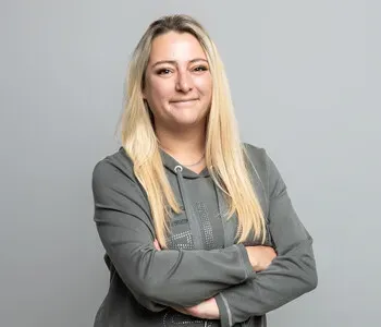 Porträt von Denise Fichtner (Mecklenburgische Versicherung) Porträt von Denise Fichtner (Mecklenburgische Versicherung)