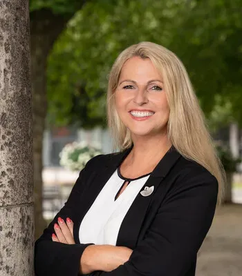 Porträt von Tanja Loos (Mecklenburgische Versicherung) Porträt von Tanja Loos (Mecklenburgische Versicherung)