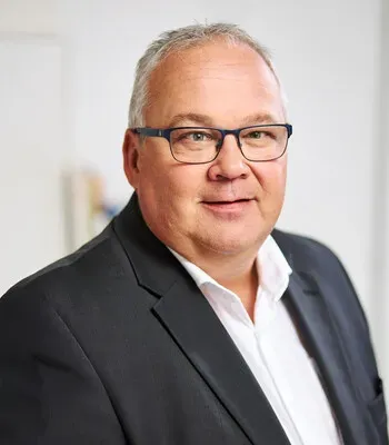 Porträt von Uwe Schubinski (Mecklenburgische Versicherung) Porträt von Uwe Schubinski (Mecklenburgische Versicherung)