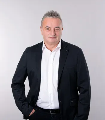 Porträt von Wolfgang Schwab (Mecklenburgische Versicherung) Porträt von Wolfgang Schwab (Mecklenburgische Versicherung)